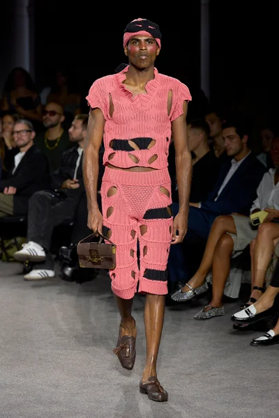 Look 9